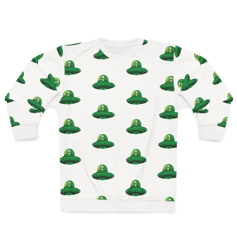 White sweatshirt with a patterrn of aliens in green flying saucers